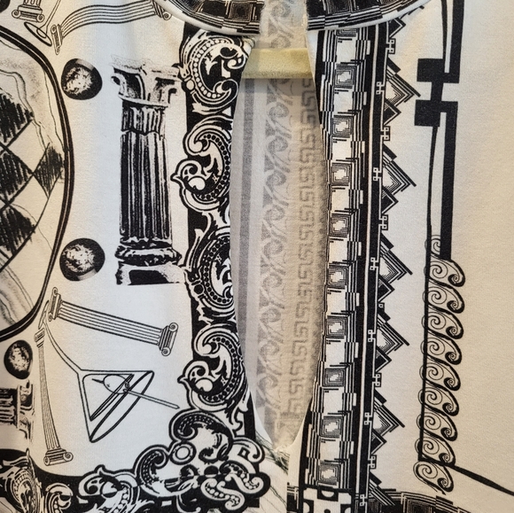 VERSUS VERSACE T shirt. Size M - Picture 3 of 11